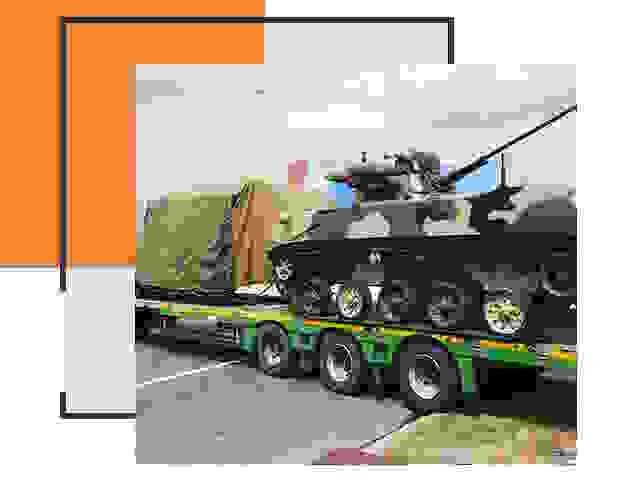Перевозка военной техники в Большом Камне